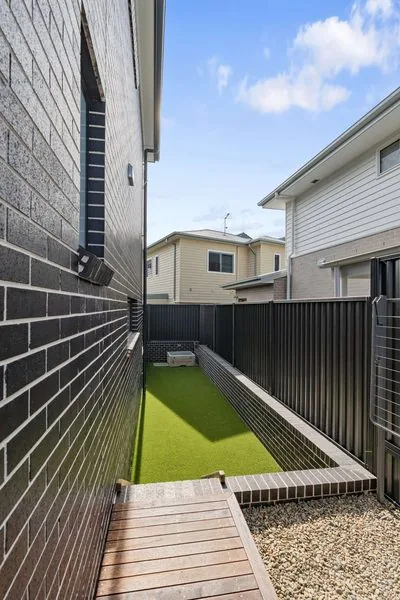 Custom Home Seven Hills - Garden